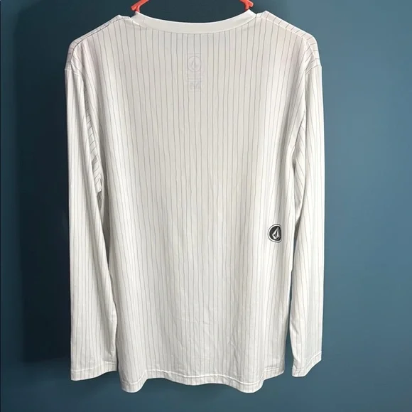 Volcom Rash Guard - Picture 4 of 4